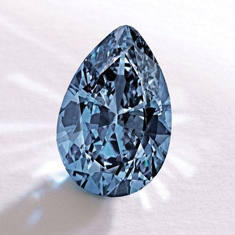 9.75 ct Fancy Vivid blue diamond