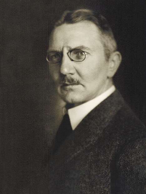 Dr. Hjalmar Schacht