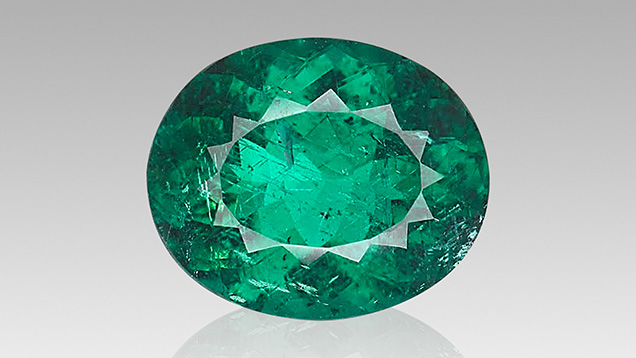 Figure 1. A 2.52 ct oval modified brilliant Paraíba tourmaline. Photo by Adriana Gudino.