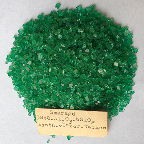 Synthetic emeralds grown by Nacken