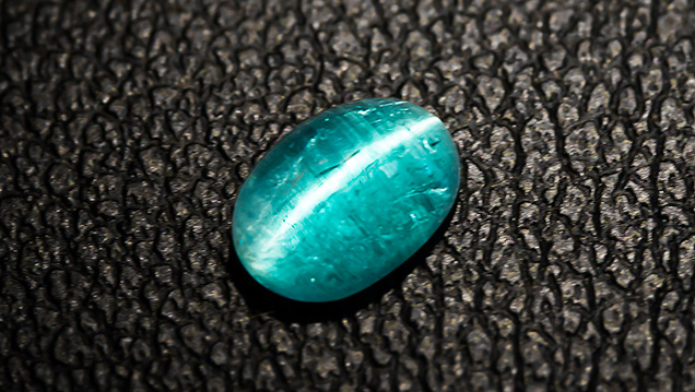 Brazilian tourmaline displays a sharp cat’s-eye